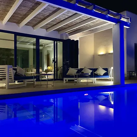 Villa Itaca Vista mar y piscina climatizada Villa