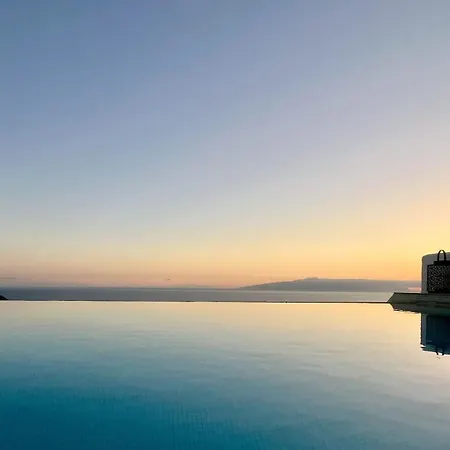Villa Itaca Vista mar y piscina climatizada Villa