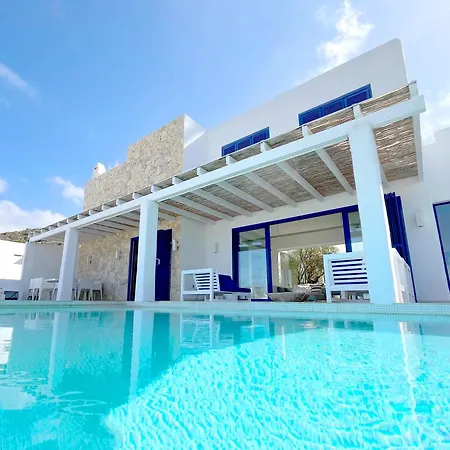 Villa Itaca Vista mar y piscina climatizada *