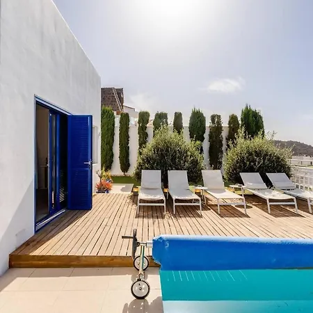 Villa Itaca Vista mar y piscina climatizada